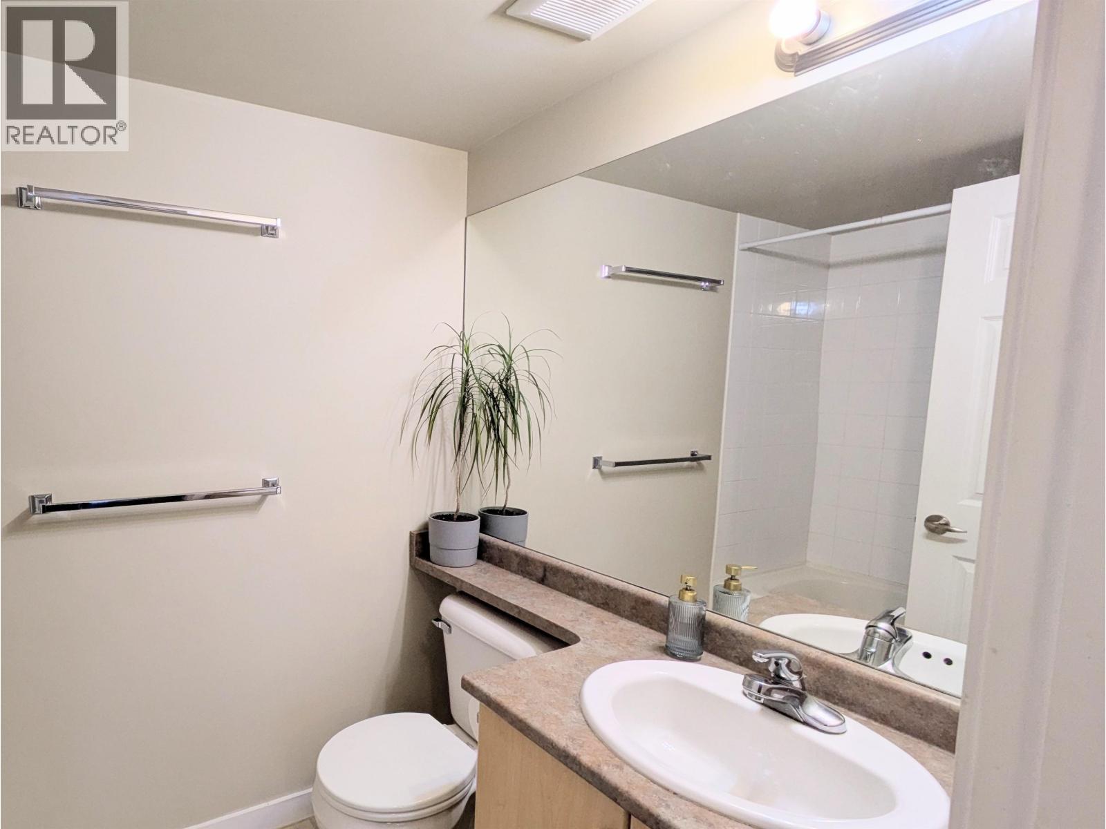 2210 244 Sherbrooke Street, New Westminster, British Columbia  V3L 0A3 - Photo 8 - R3048815