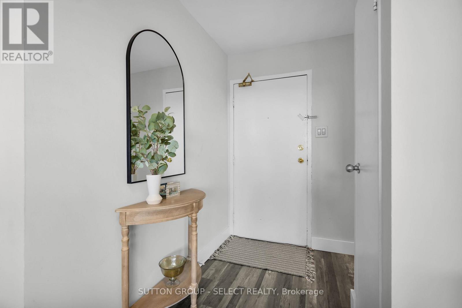 1204 - 1105 Jalna Boulevard, London South, Ontario  N6E 2S9 - Photo 11 - X12408084