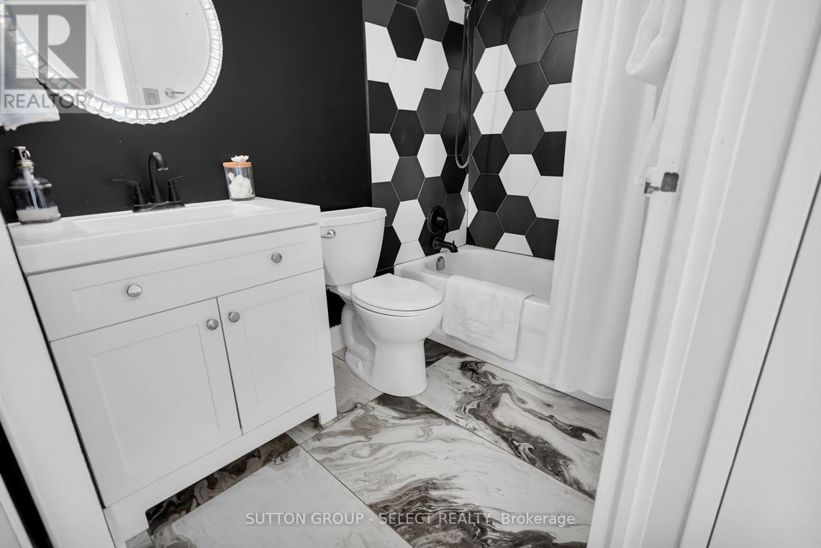 1204 - 1105 Jalna Boulevard, London South, Ontario  N6E 2S9 - Photo 31 - X12408084