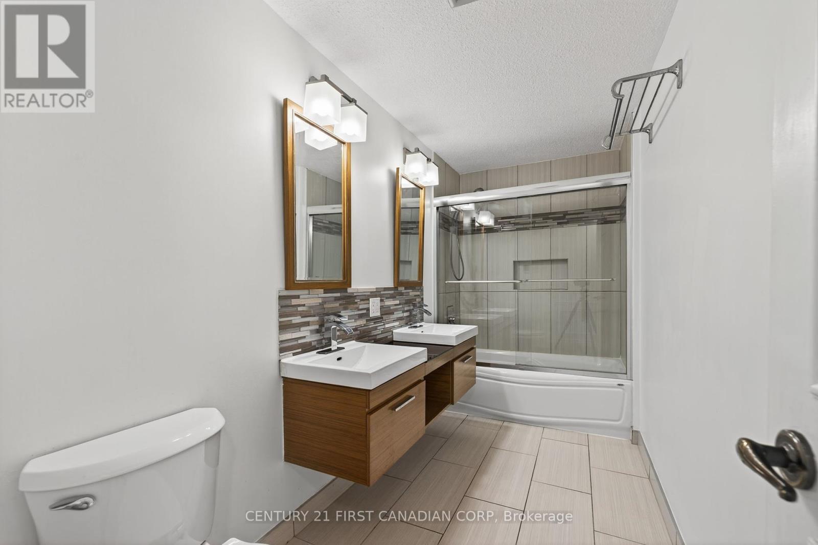 176 Gardenwood Drive, London South, Ontario  N6J 3Z9 - Photo 16 - X12408090