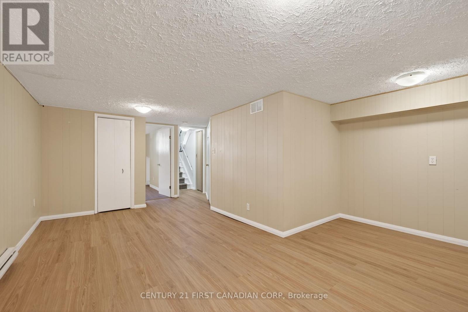 176 Gardenwood Drive, London South, Ontario  N6J 3Z9 - Photo 20 - X12408090
