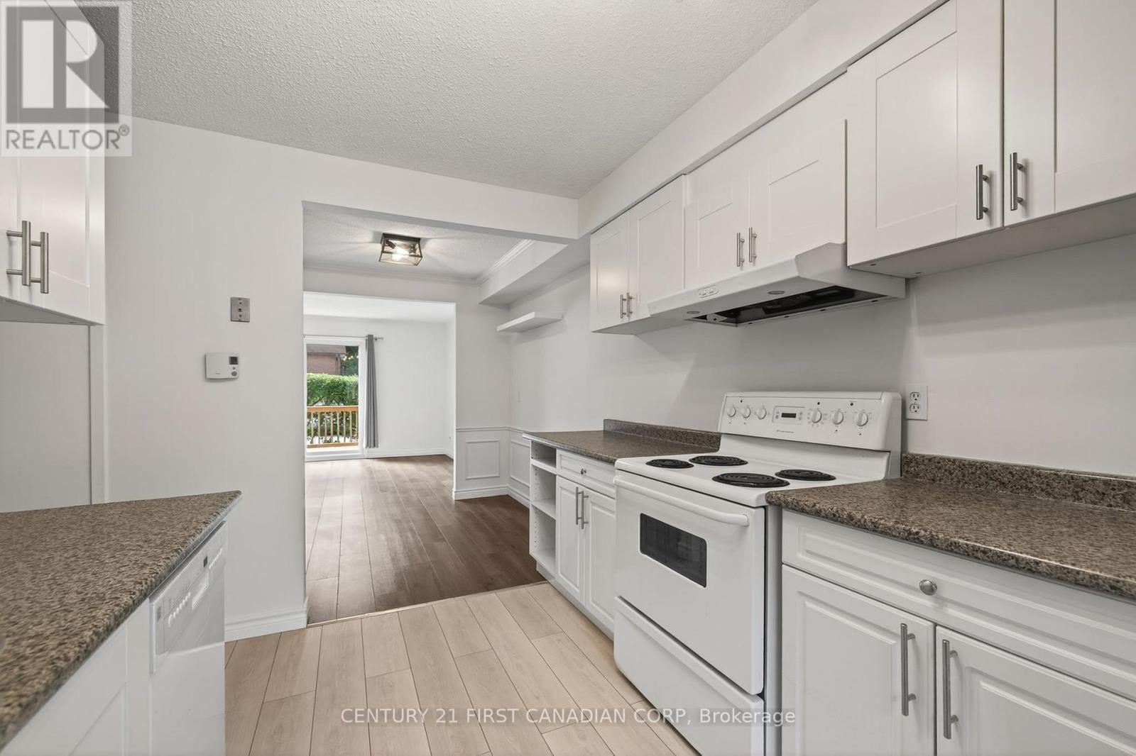 176 Gardenwood Drive, London South, Ontario  N6J 3Z9 - Photo 6 - X12408090