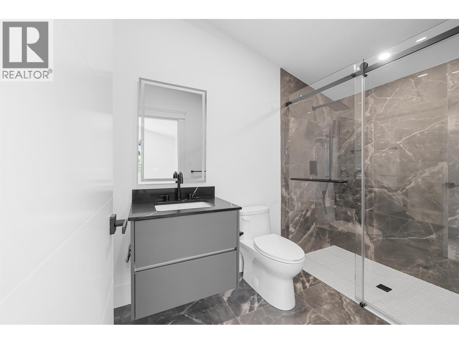 687 Poplar Street, Coquitlam, British Columbia  V3J 3K7 - Photo 17 - R3048689