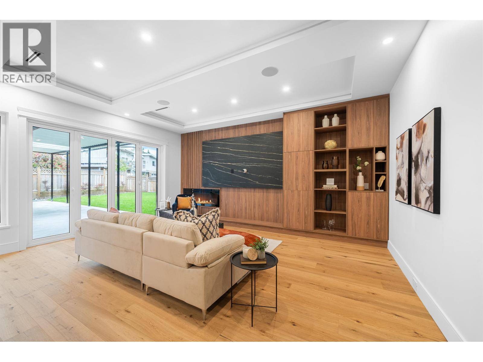 687 Poplar Street, Coquitlam, British Columbia  V3J 3K7 - Photo 5 - R3048689