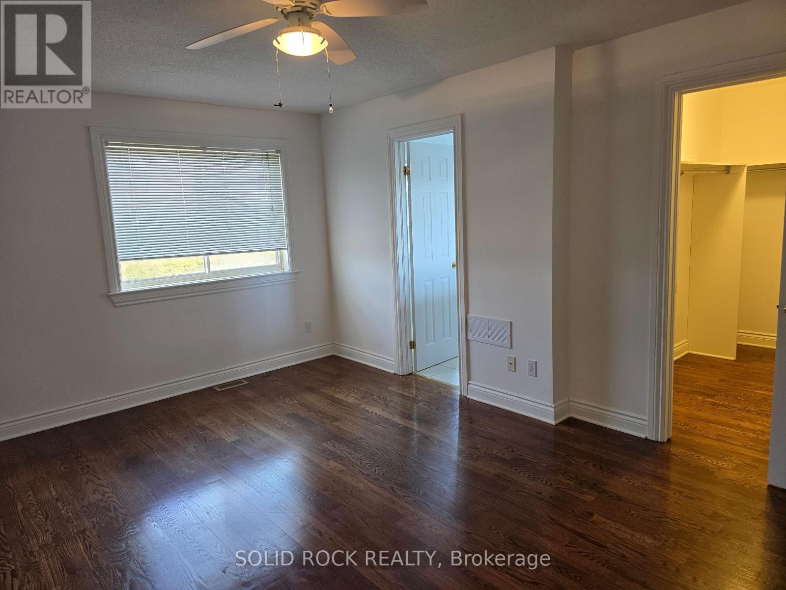 72 Castle Glen Crescent E, Ottawa, Ontario  K2L 4H1 - Photo 17 - X12408069