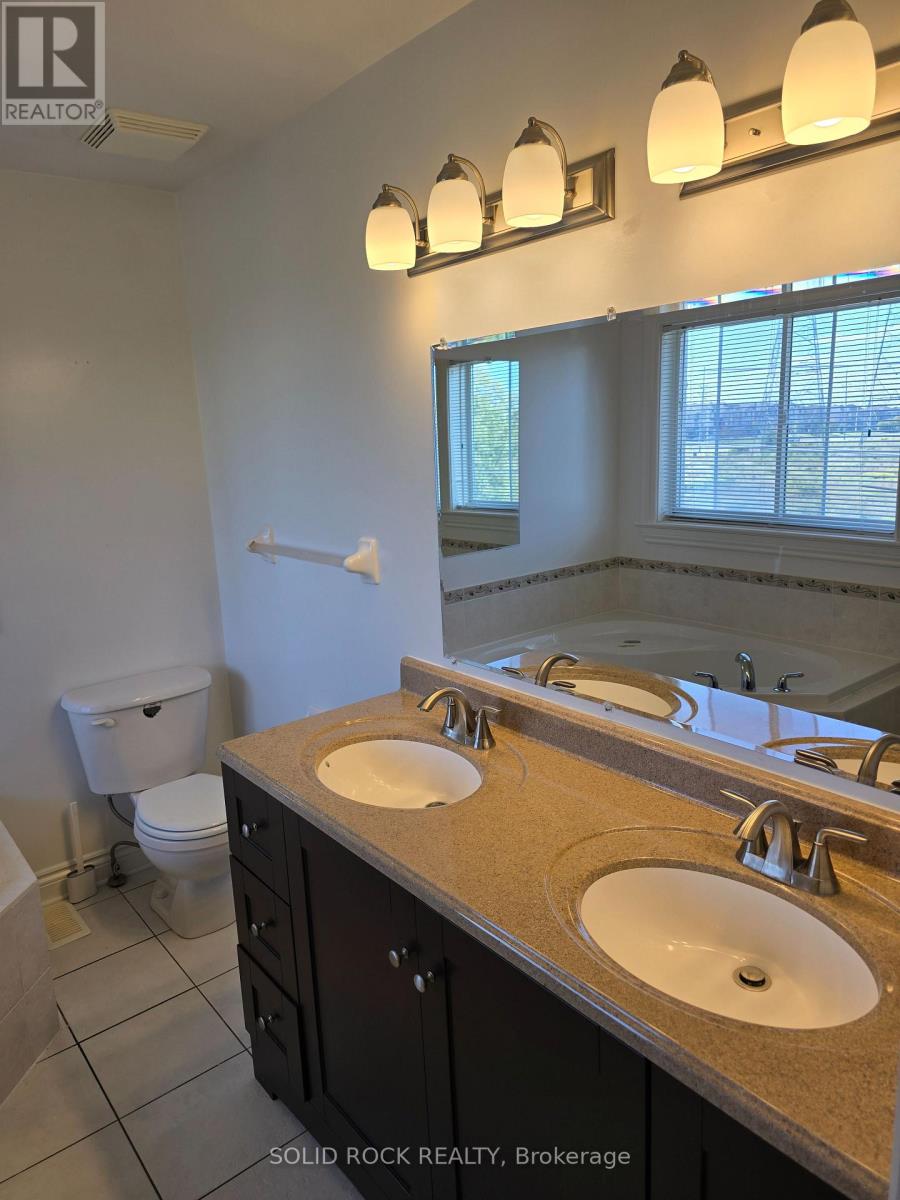 72 Castle Glen Crescent E, Ottawa, Ontario  K2L 4H1 - Photo 18 - X12408069
