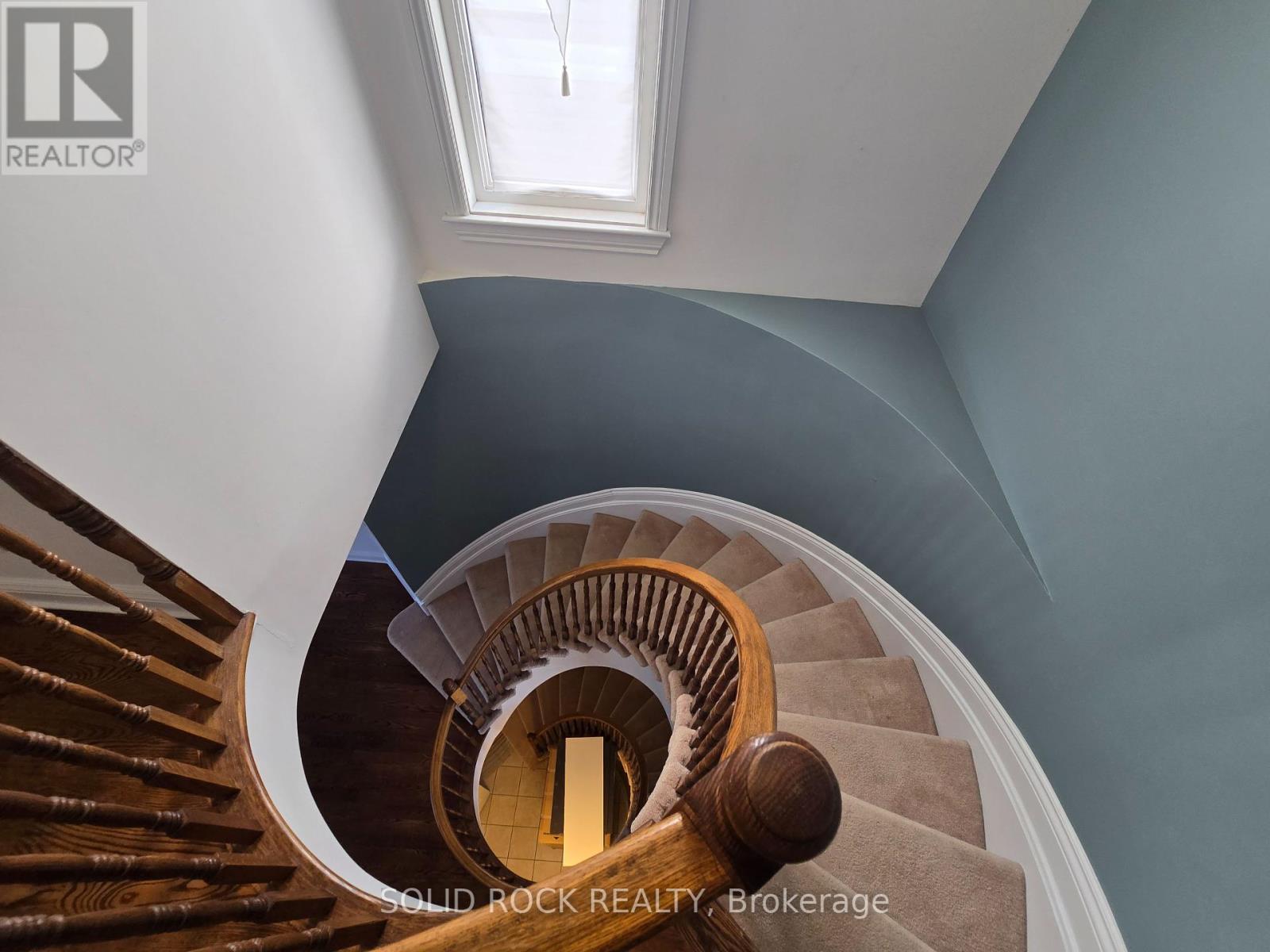 72 Castle Glen Crescent E, Ottawa, Ontario  K2L 4H1 - Photo 9 - X12408069