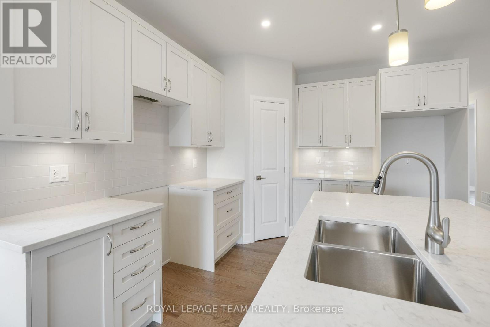 1165 Potter Drive, Brockville, Ontario  K6V 0G8 - Photo 10 - X12408110