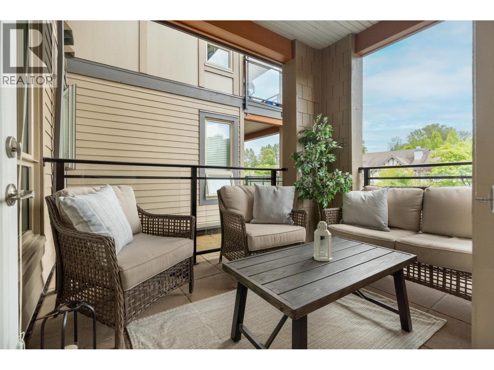 416 3399 Noel Drive, Burnaby, British Columbia  V3J 0G8 - Photo 3 - R3048866