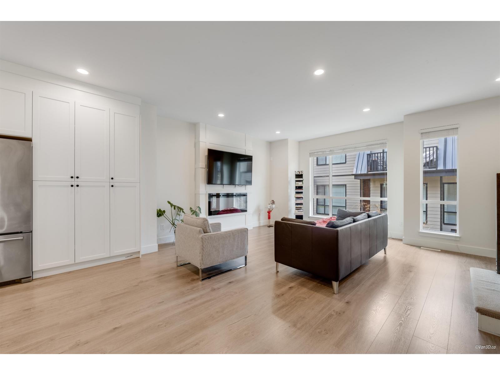 34 15688 28 AVENUE, Surrey, British Columbia