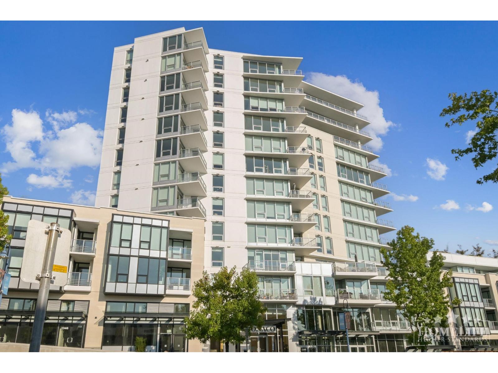 303 1342 JOHNSTON ROAD, White Rock, British Columbia