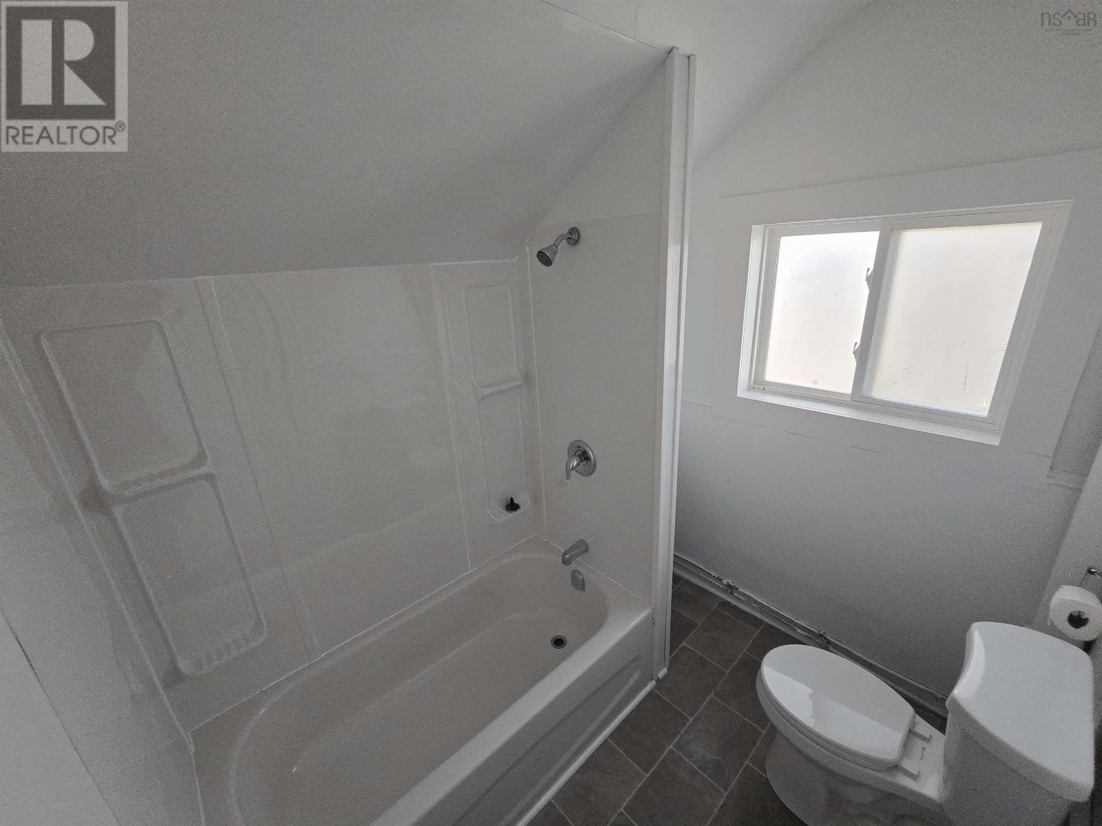 31 Forbes Court, Sydney, Nova Scotia  B1P 5Y4 - Photo 16 - 202523488
