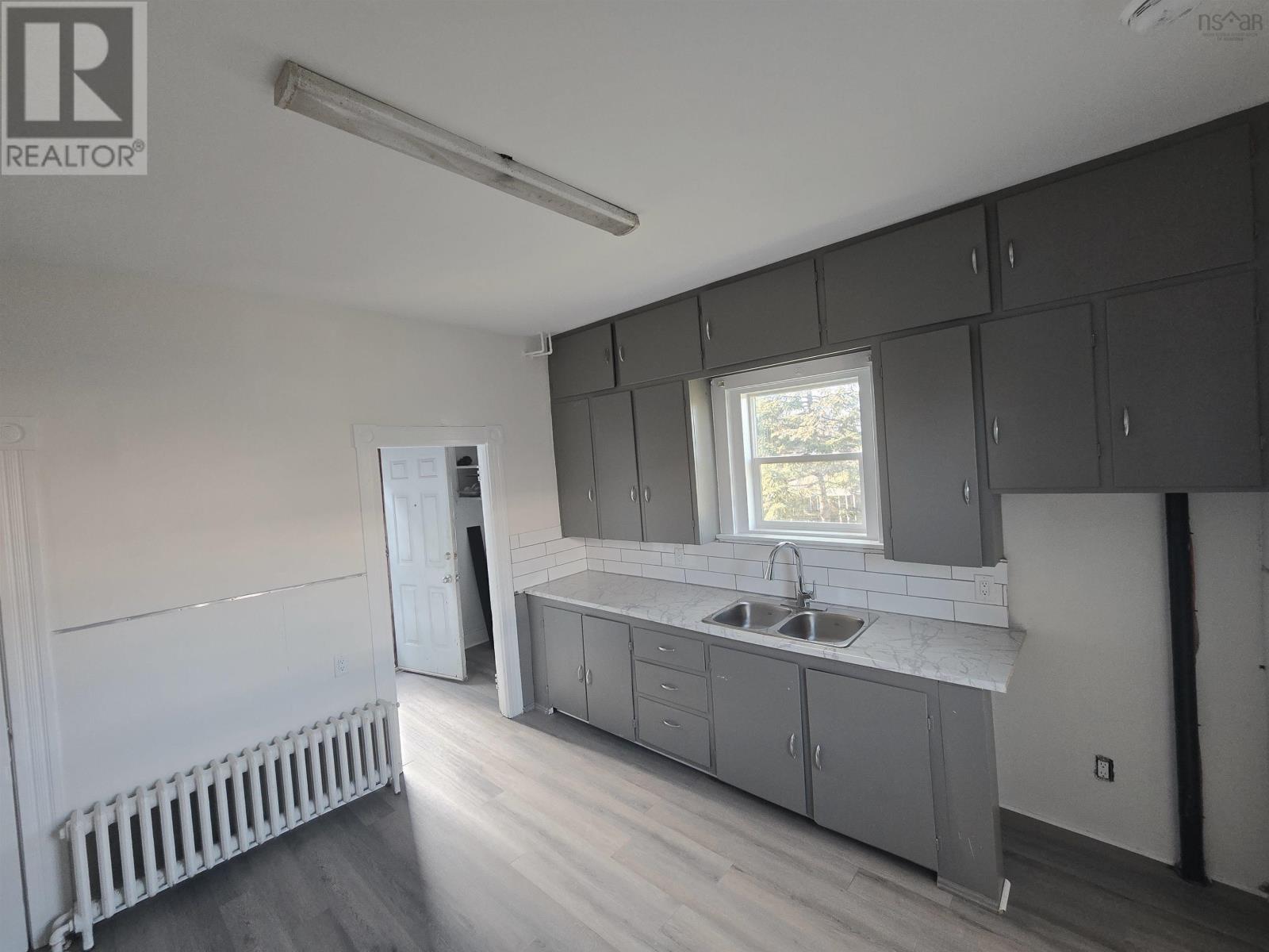 31 Forbes Court, Sydney, Nova Scotia  B1P 5Y4 - Photo 9 - 202523488