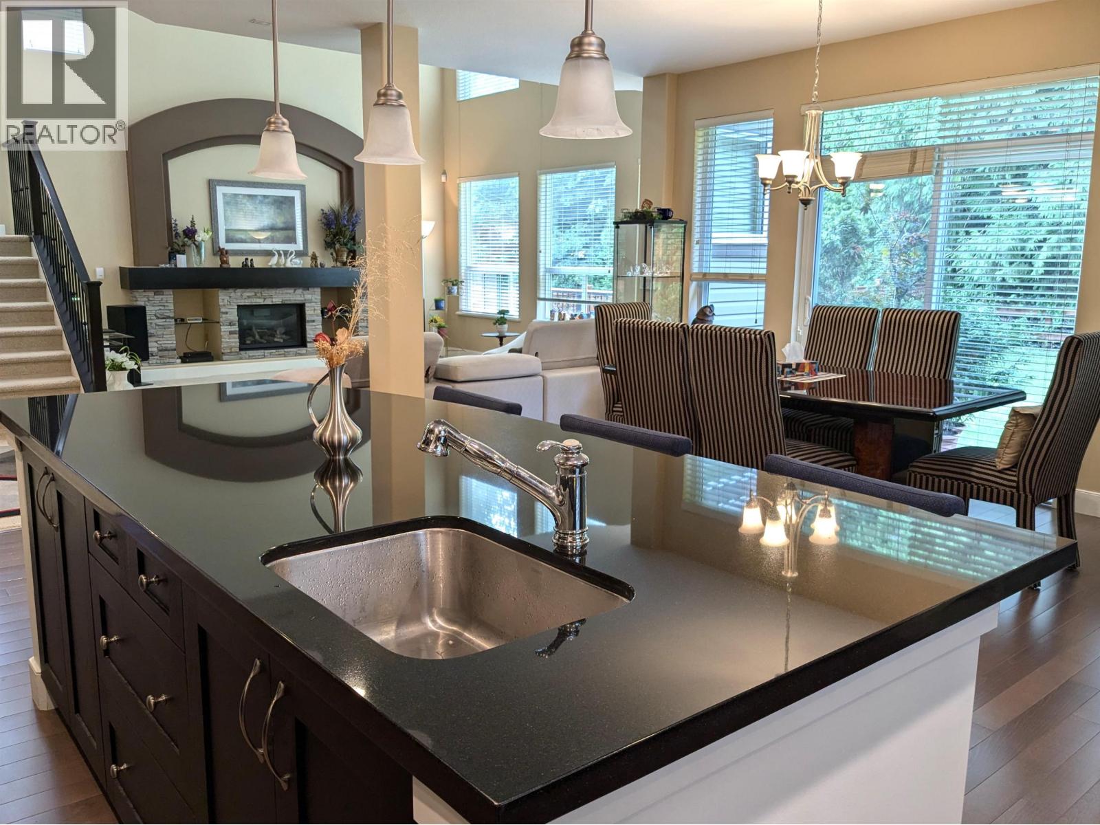3346 Devonshire Avenue, Coquitlam, British Columbia  V3E 0A9 - Photo 10 - R3048702