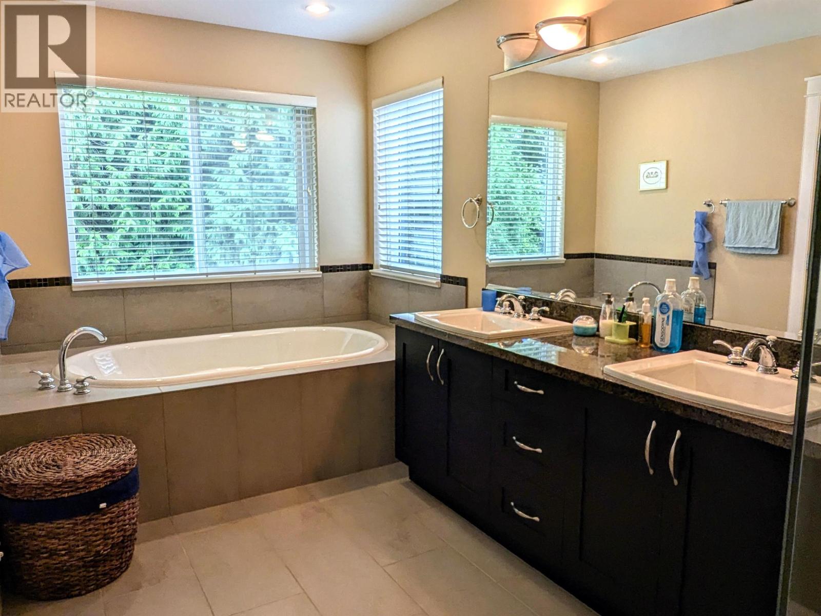 3346 Devonshire Avenue, Coquitlam, British Columbia  V3E 0A9 - Photo 19 - R3048702