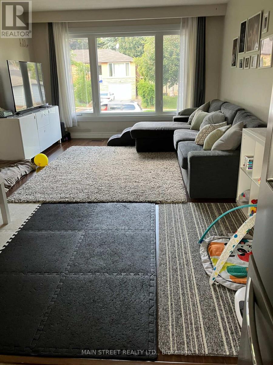 MAIN FLR - 88 KULPIN AVENUE, Bradford West Gwillimbury, Ontario