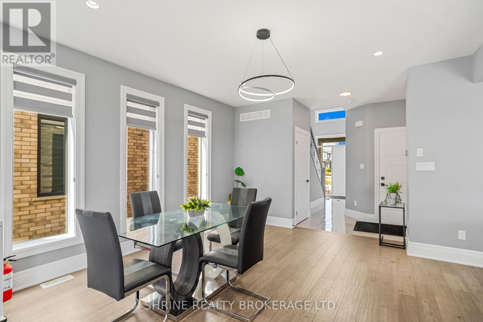 957 Holtby Court, London North (North E), Ontario  N6G 0W9 - Photo 16 - X12408034