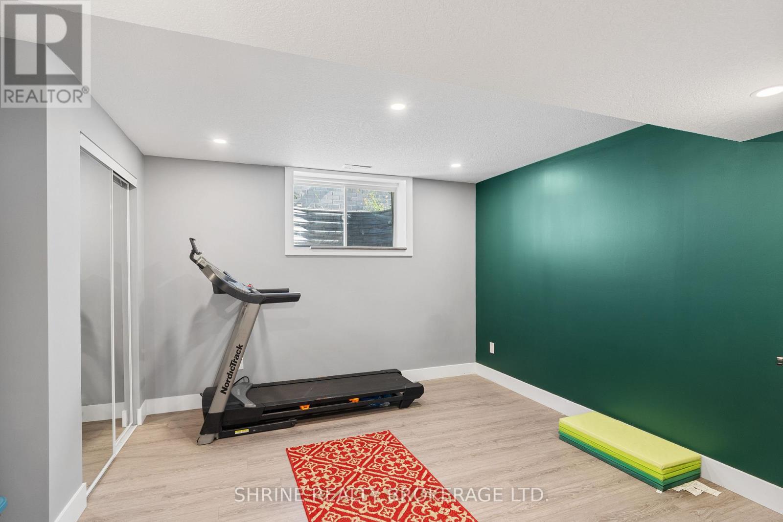 957 Holtby Court, London North (North E), Ontario  N6G 0W9 - Photo 42 - X12408034