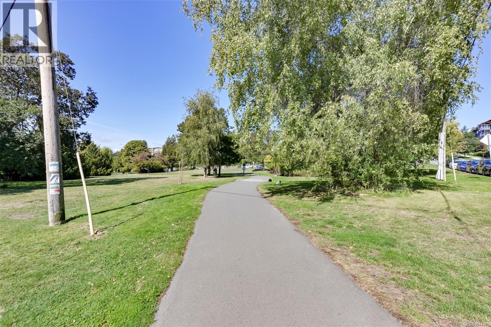 101 3274 Glasgow Ave, Saanich, British Columbia  V8X 1M2 - Photo 43 - 1014065