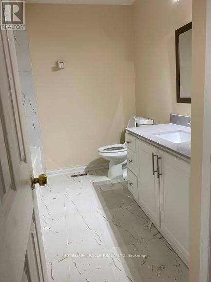 36 Bruce Beer Drive, Brampton, Ontario  L6V 2W9 - Photo 8 - W12408068