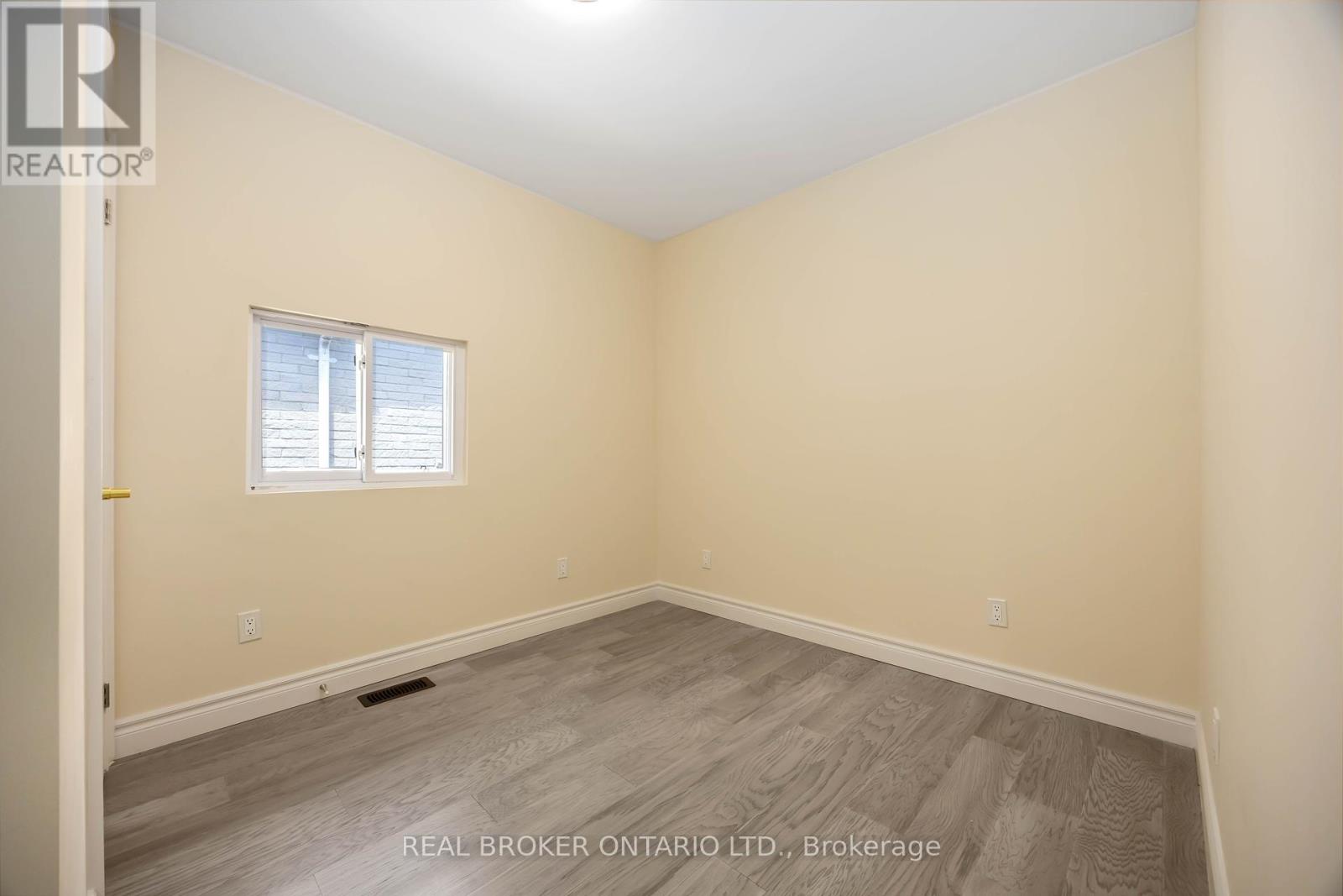 75 Harvie Avenue, Toronto (Corso Italia-Davenport), Ontario  M6E 4K4 - Photo 34 - W12408081