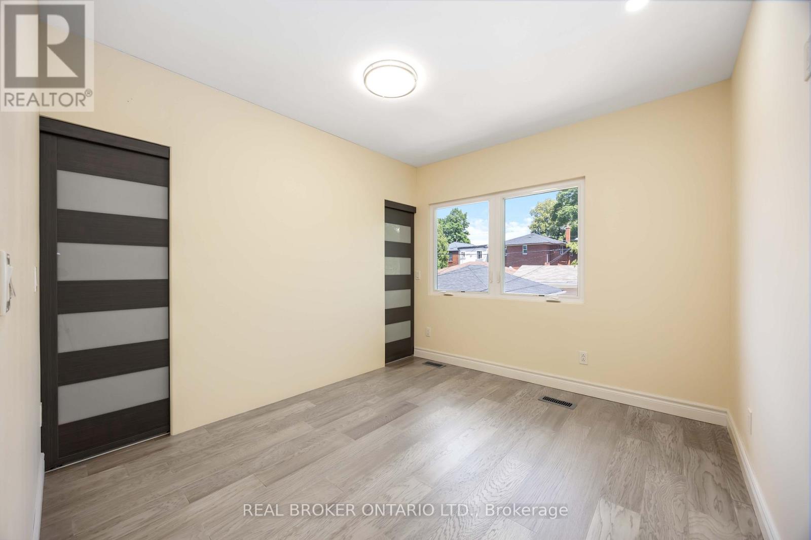 75 Harvie Avenue, Toronto (Corso Italia-Davenport), Ontario  M6E 4K4 - Photo 36 - W12408081