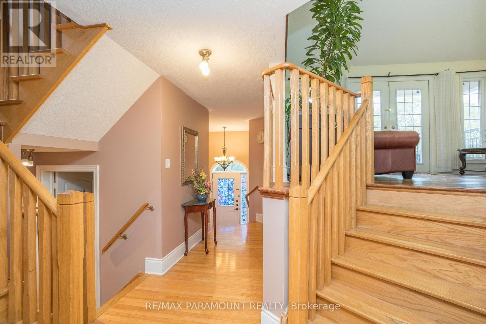 19 River Rock Crescent, Brampton, Ontario  L7A 2V2 - Photo 4 - W12408100
