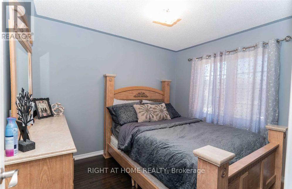 91 Templehill Road, Brampton, Ontario  L6R 3S1 - Photo 19 - W12408105