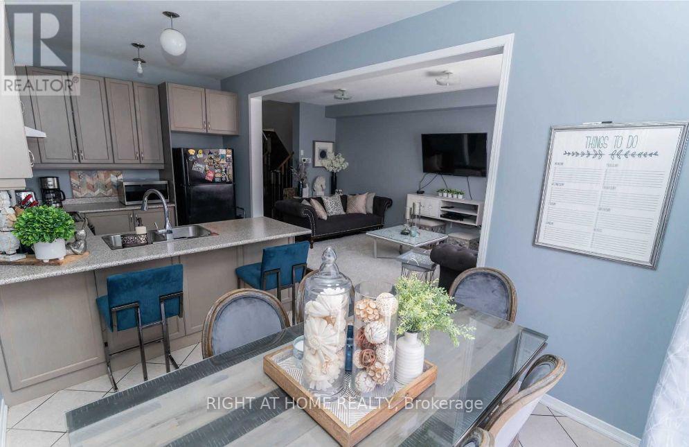 91 Templehill Road, Brampton, Ontario  L6R 3S1 - Photo 9 - W12408105