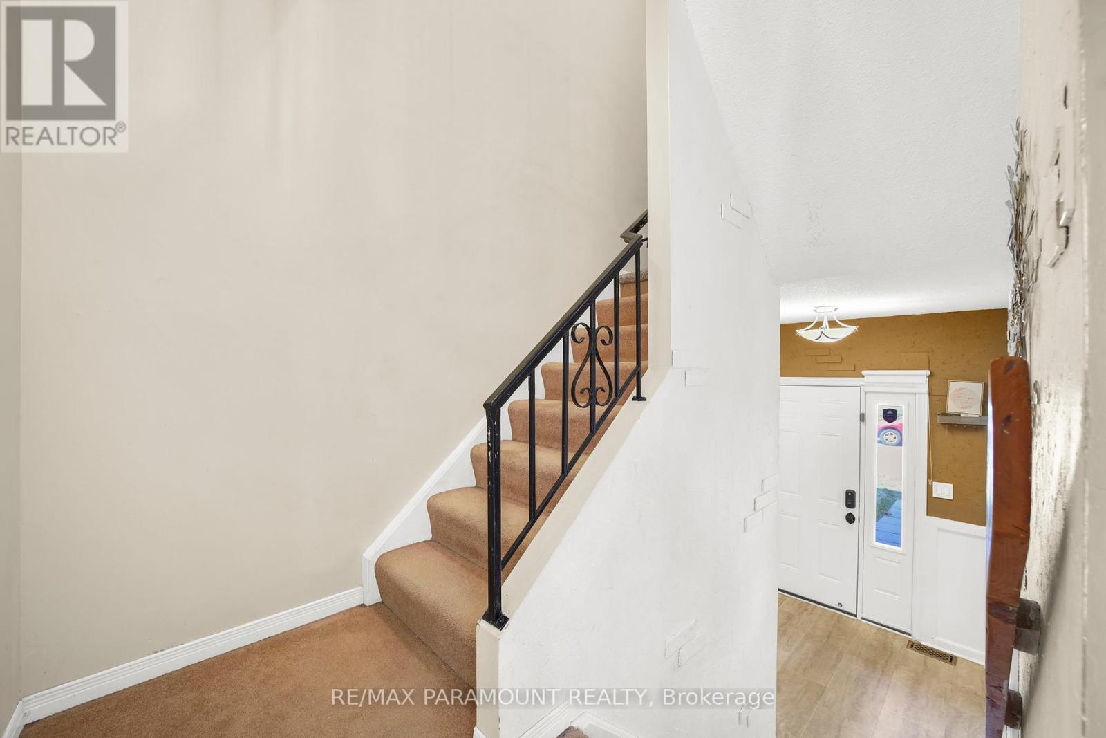 4 - 85 Albright Road, Hamilton, Ontario  L8K 6H1 - Photo 6 - X12408104