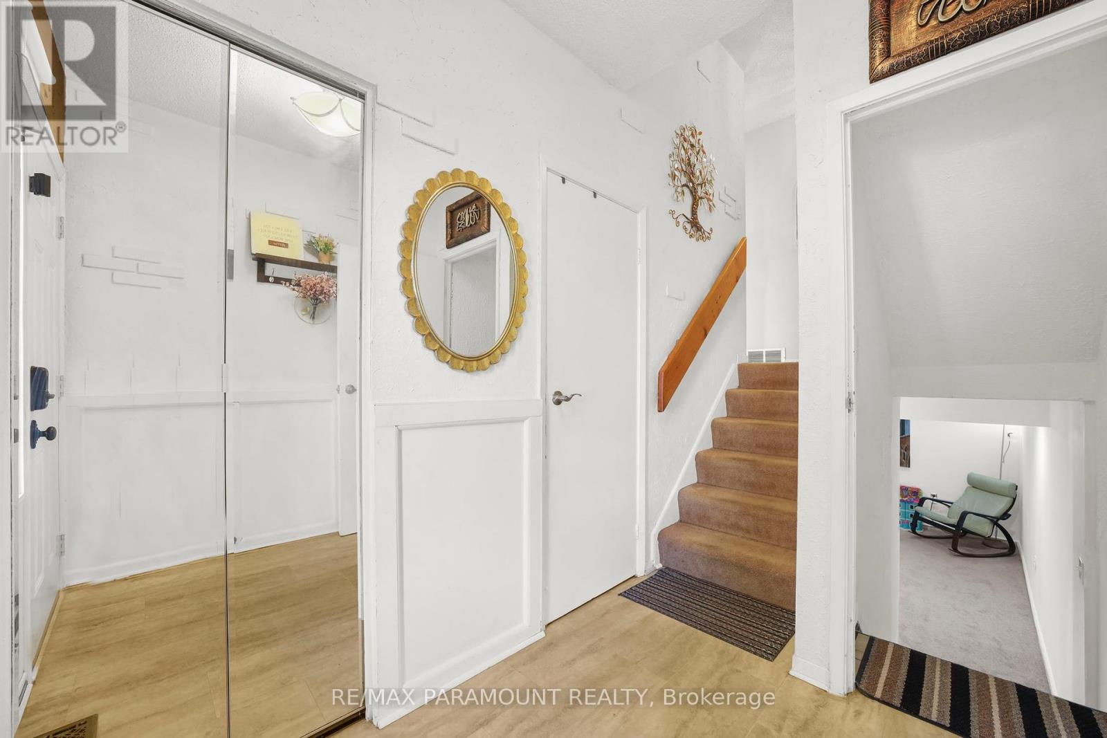4 - 85 Albright Road, Hamilton, Ontario  L8K 6H1 - Photo 7 - X12408104