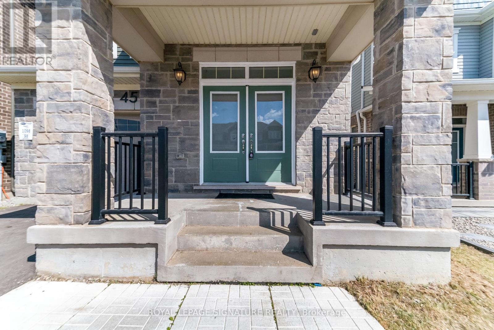 Property at 45 FORESTWALK STREET image 5