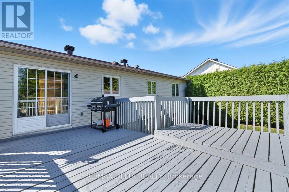 2768 Julie Street, Clarence-Rockland, Ontario  K4K 1M3 - Photo 29 - X12408123