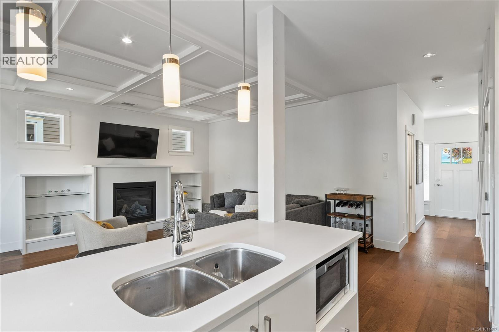 1314 Pembroke St, Victoria, British Columbia  V8R 1V3 - Photo 8 - 1011492