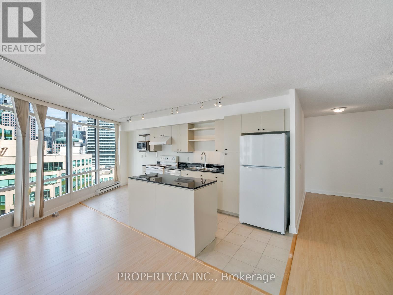 2110 - 361 Front Street W, Toronto, Ontario  M5V 3R5 - Photo 18 - C12408142