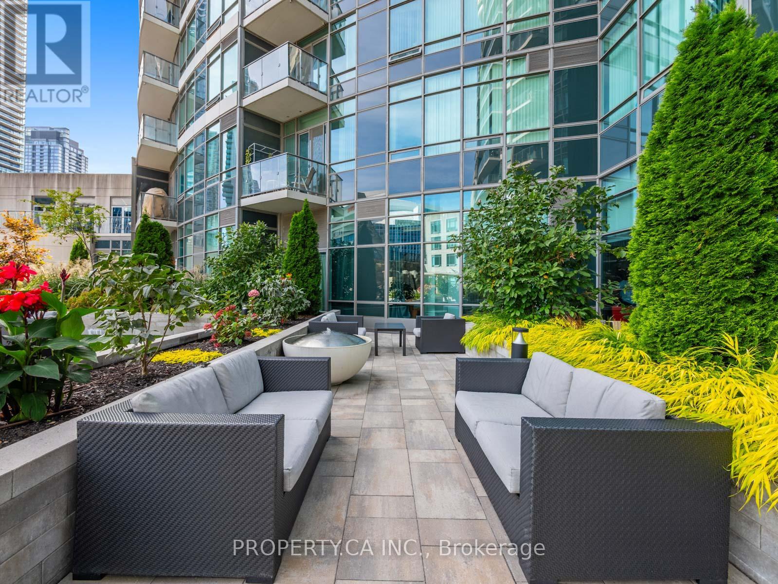 2110 - 361 Front Street W, Toronto, Ontario  M5V 3R5 - Photo 27 - C12408142