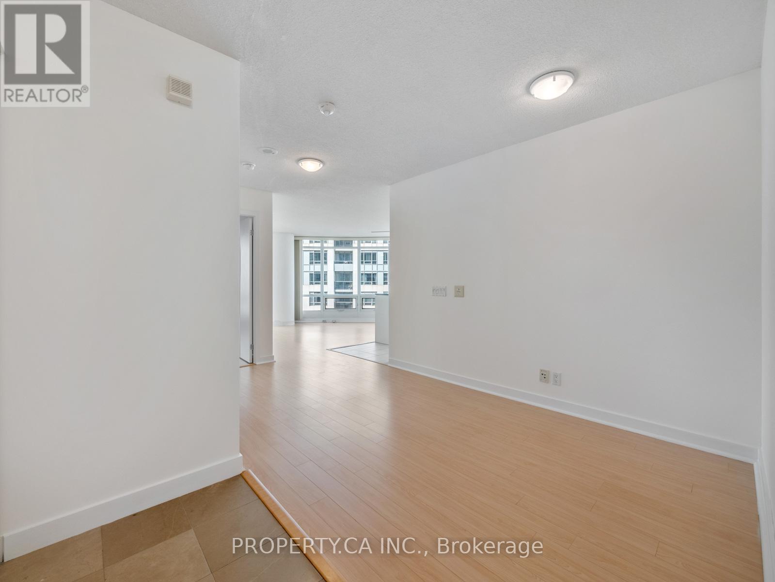 2110 - 361 Front Street W, Toronto, Ontario  M5V 3R5 - Photo 3 - C12408142
