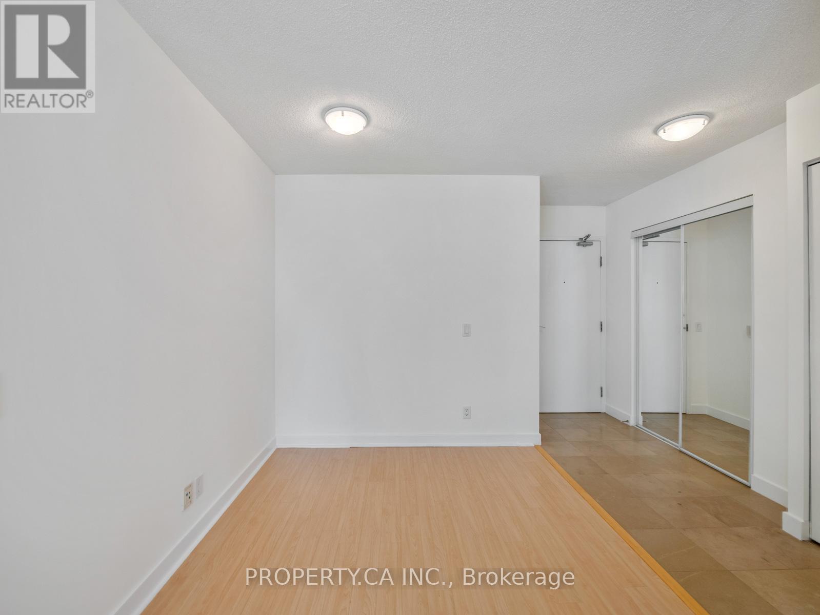 2110 - 361 Front Street W, Toronto, Ontario  M5V 3R5 - Photo 5 - C12408142