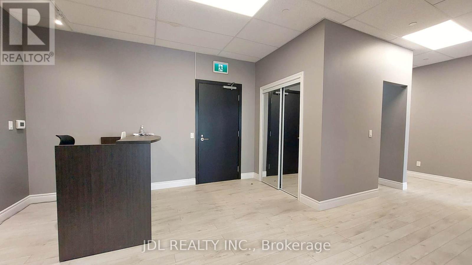 210 - 165 Eglinton Avenue E, Toronto, Ontario  M4P 1J4 - Photo 16 - C12408145