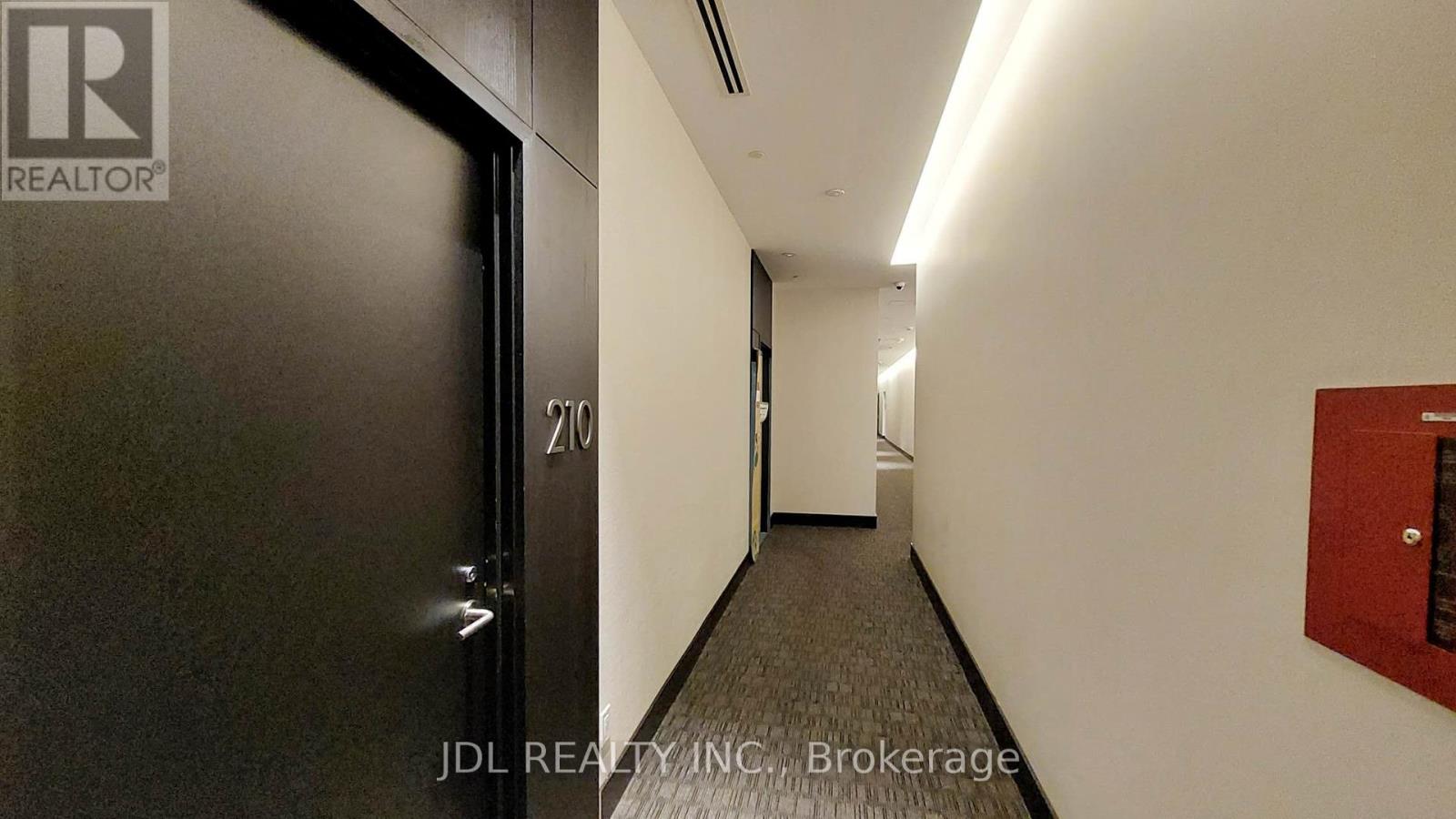210 - 165 Eglinton Avenue E, Toronto, Ontario  M4P 1J4 - Photo 2 - C12408145