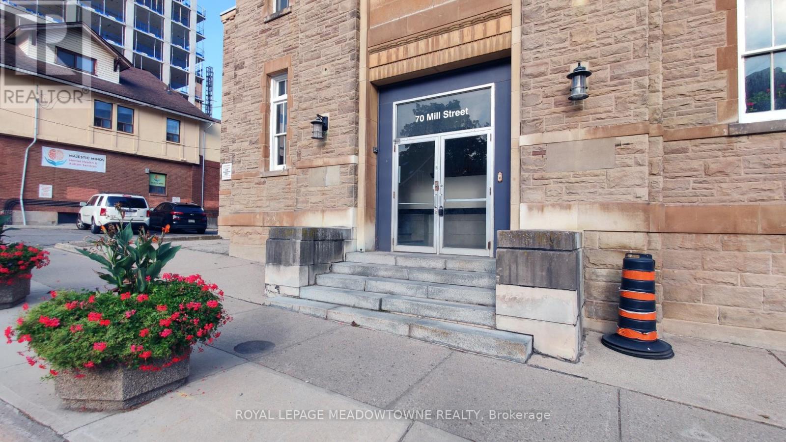 70 Mill Street, Halton Hills (Georgetown), Ontario  L7G 2C9 - Photo 40 - W12404072