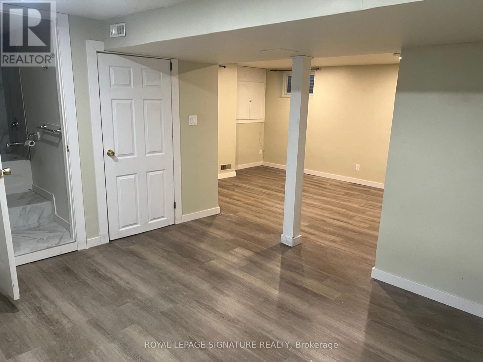 Lower - 30 West Street, East Gwillimbury, Ontario  L9N 1L4 - Photo 2 - N12408124