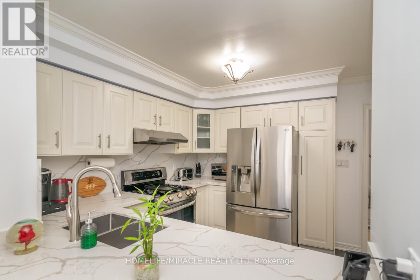 60 Forest Fountain Drive, Vaughan, Ontario  L4H 1S3 - Photo 14 - N12408132