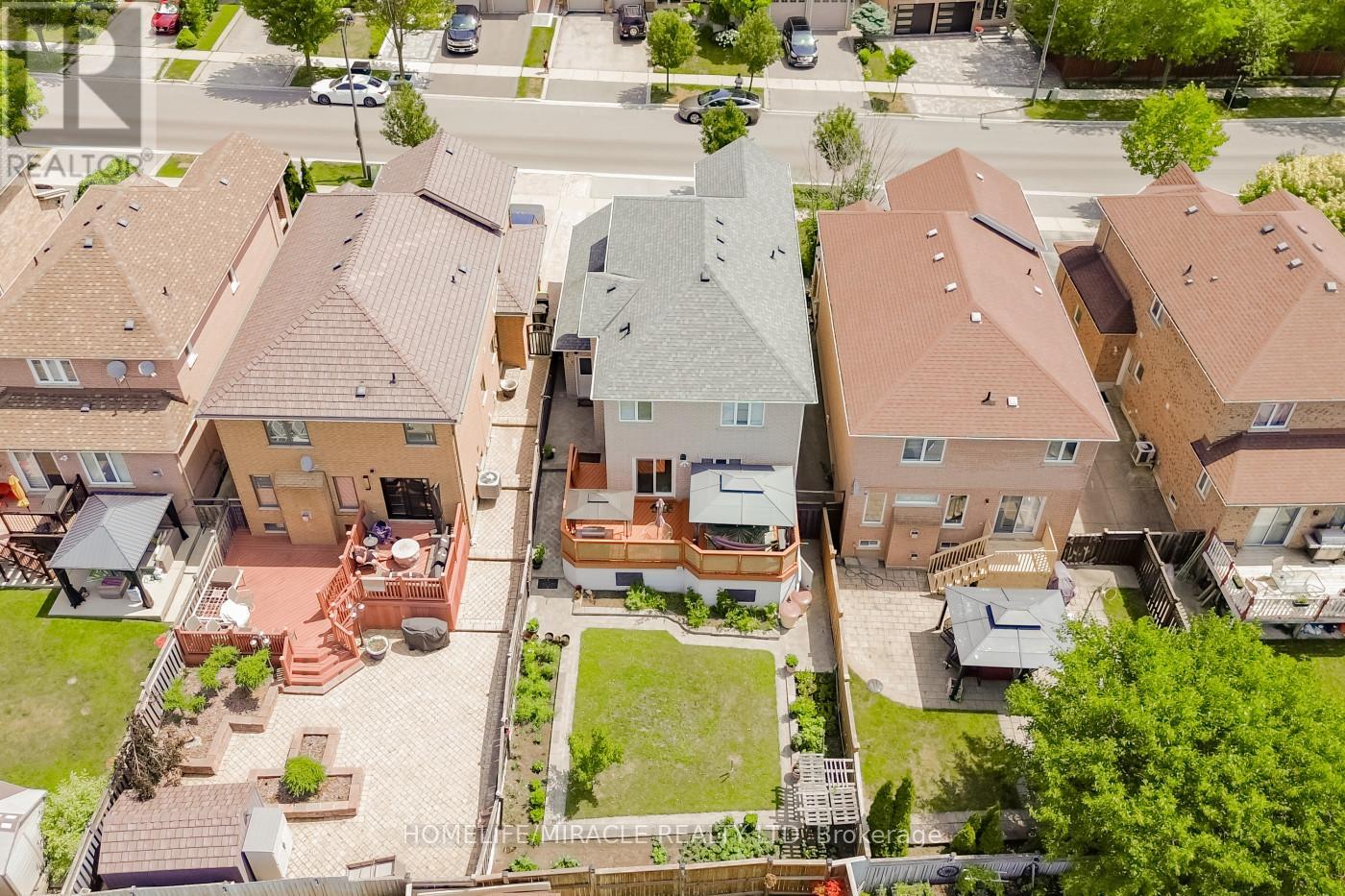 60 Forest Fountain Drive, Vaughan, Ontario  L4H 1S3 - Photo 49 - N12408132