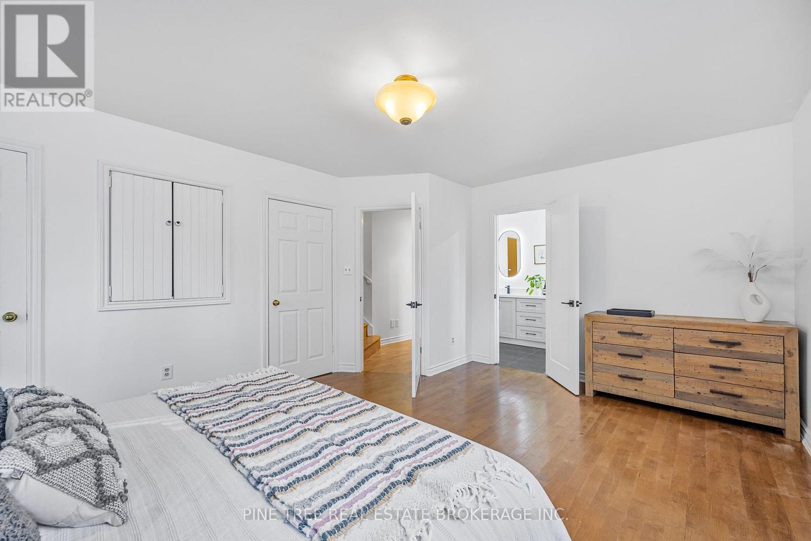 8 Frid Boulevard, Springwater, Ontario  L9X 0P5 - Photo 27 - S12408136