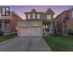 31 CONNAUGHT LANE, Barrie, Ontario
