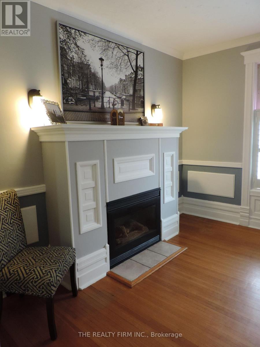 11 South Street E, Aylmer, Ontario  N5H 1P5 - Photo 10 - X12408168