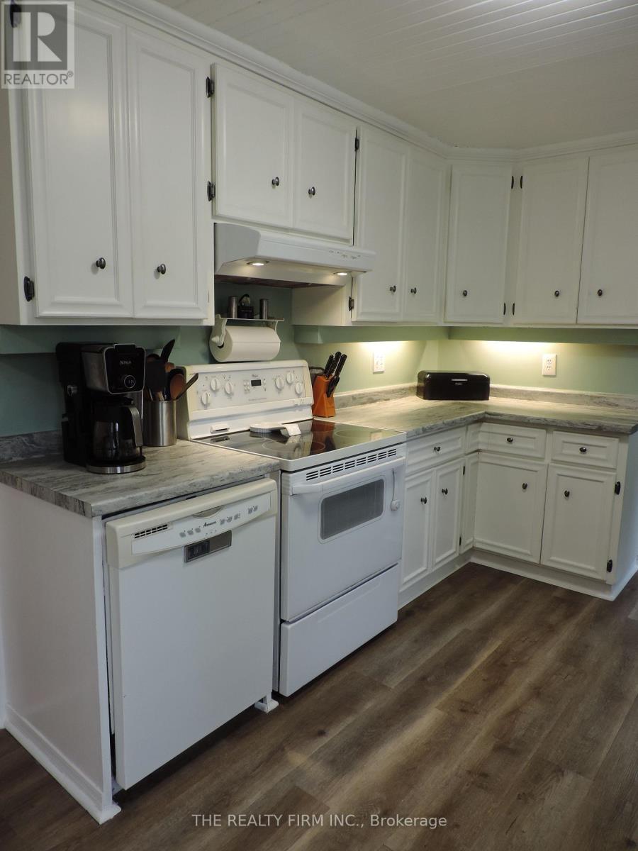 11 South Street E, Aylmer, Ontario  N5H 1P5 - Photo 19 - X12408168