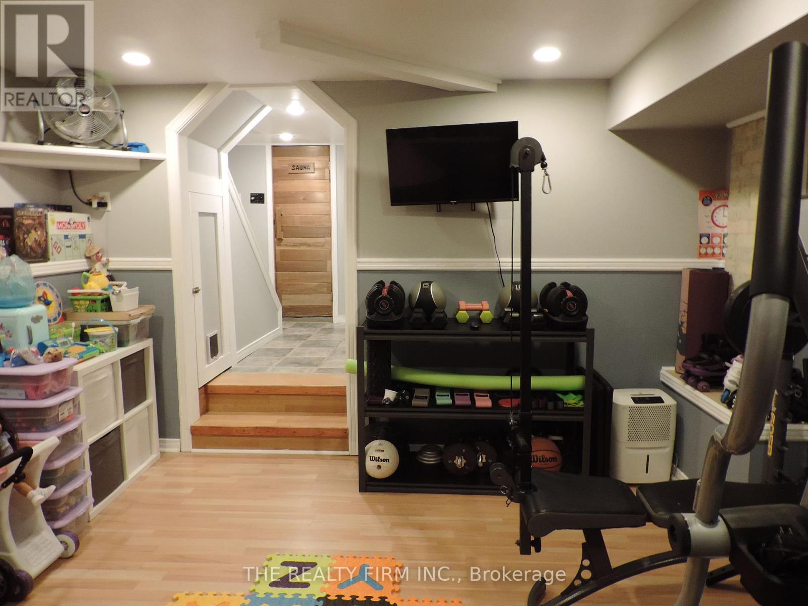 11 South Street E, Aylmer, Ontario  N5H 1P5 - Photo 31 - X12408168