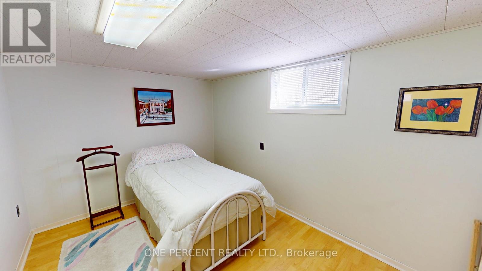 51 Memorial Park Drive, Welland (Lincoln/crowland), Ontario  L3B 1A5 - Photo 19 - X12408122